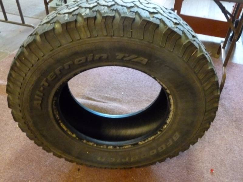 lot 402 image: BF Goodrich Truck Tire