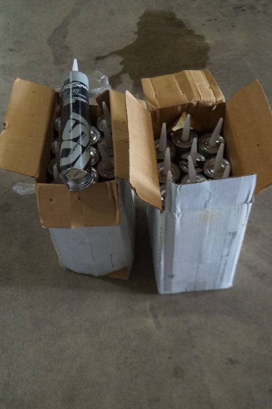 2 Cases of Construction Sealant
