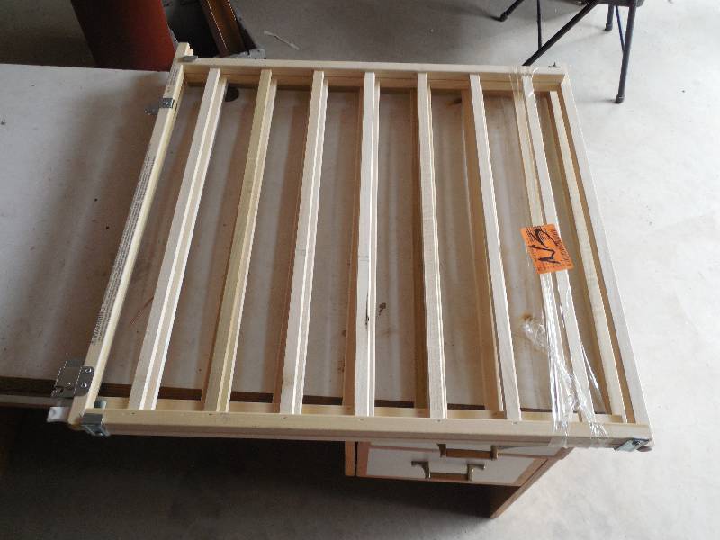 lot 23 image: (2) SAFETY GATES