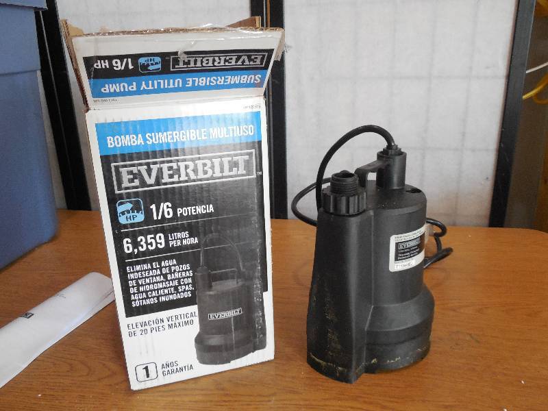 lot 50 image: 16 HP Submersible Thermoplastic Utility Pump