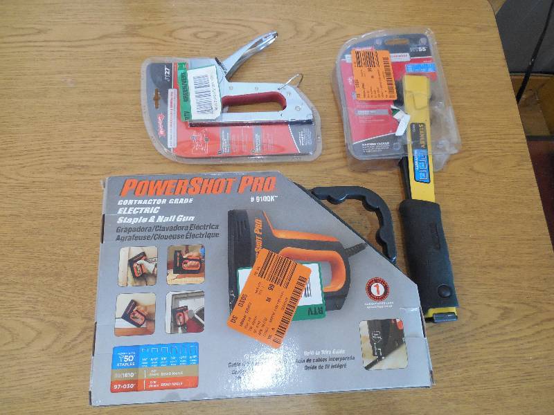 lot 40 image: (3) STAPLER LOT