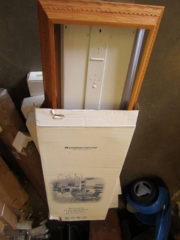 lot 23 image: Dentil 1-12 ft. x 4 ft. 4-Light Fl...