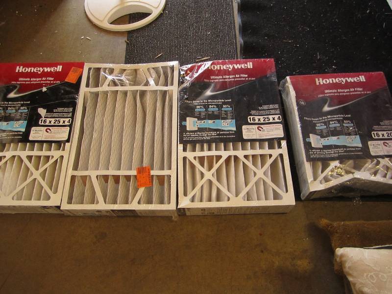 lot 32 image: 4 honeywell ultimate allergy airfil...