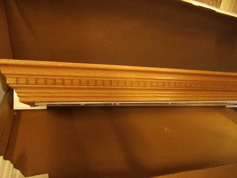 lot 143 image: Dentil 1-12 ft. x 4 ft. 4-Light Fl...
