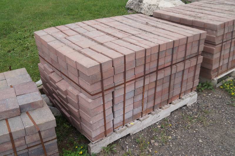 lot 2 image: Pavers