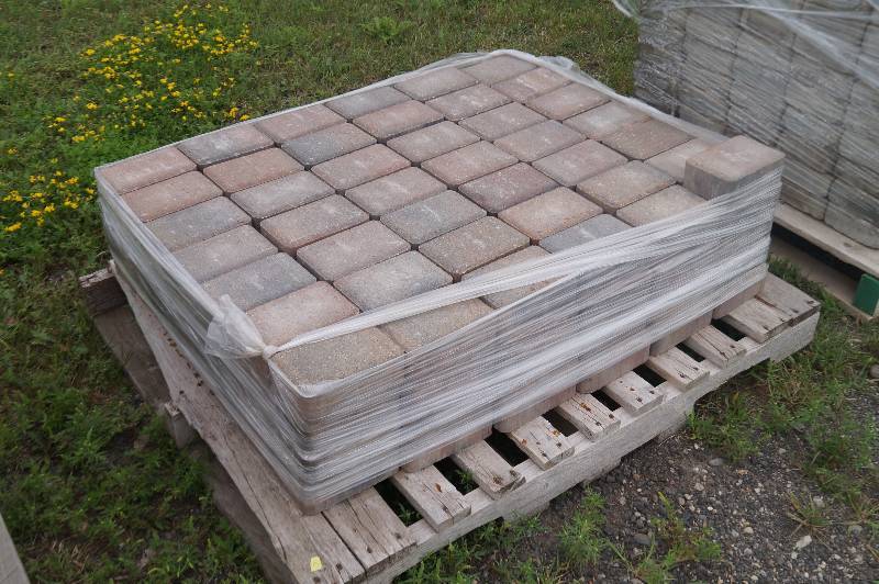 lot 29 image: Pavers