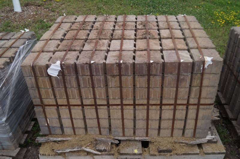 lot 36 image: Pavers