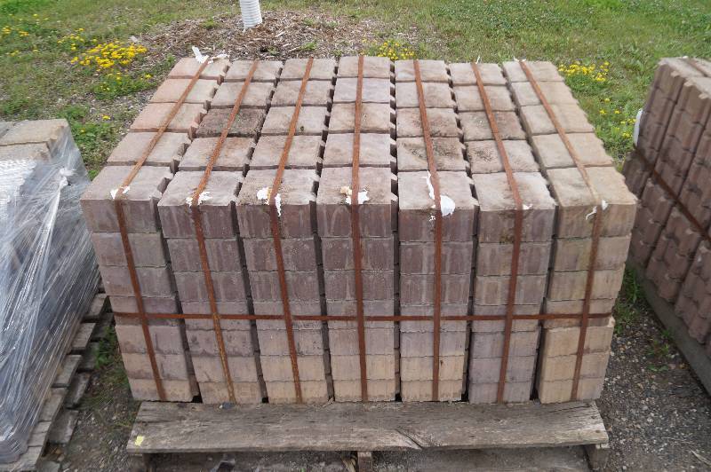 lot 41 image: Pavers