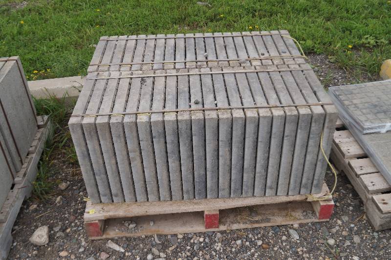 lot 60 image: Pavers