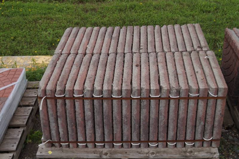 lot 66 image: Pavers