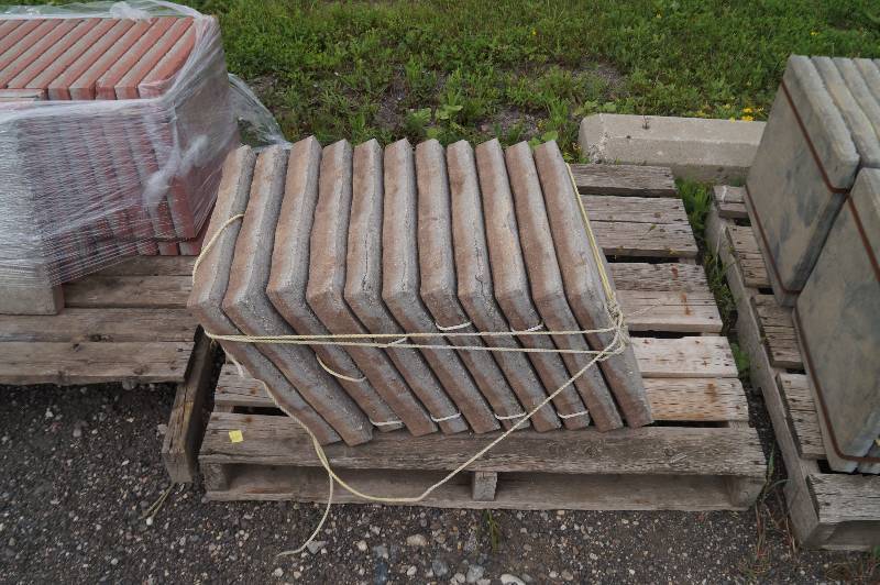 lot 68 image: Pavers
