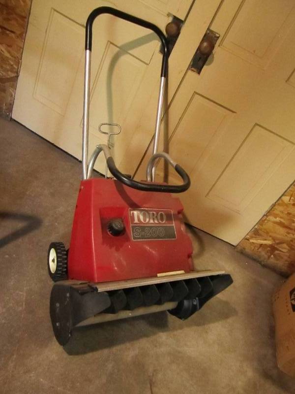 Toros 2000 snowblower...