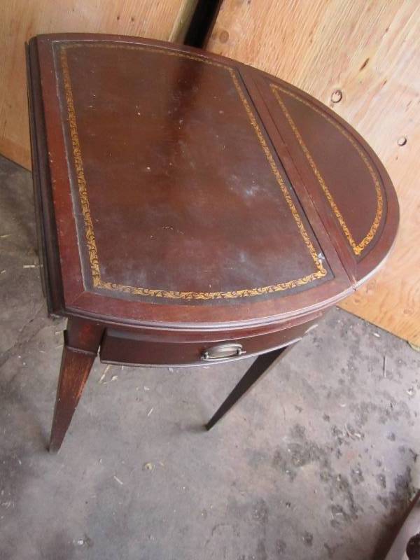 Oval drop leaf table, 17 wide plus...