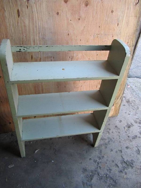 Vintage looking shelf 36x26x8...