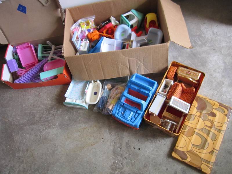 Lot of doll house furniture, some v...