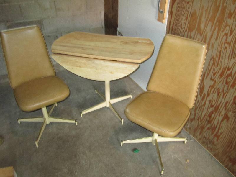 Vintage drop leaf table with 2 chai...