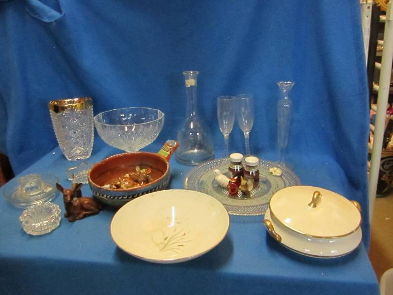 Large lot of collector glassware ...