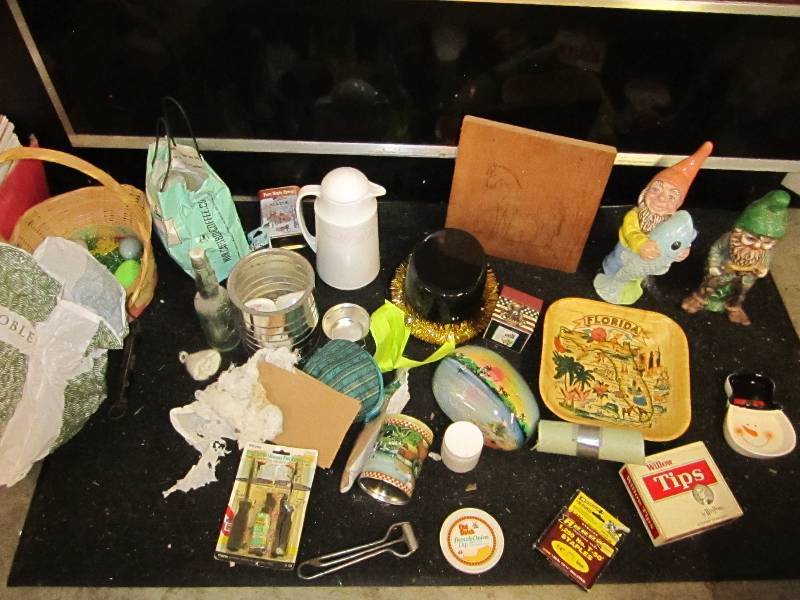 Large mixed lot of dcor, glasswar...