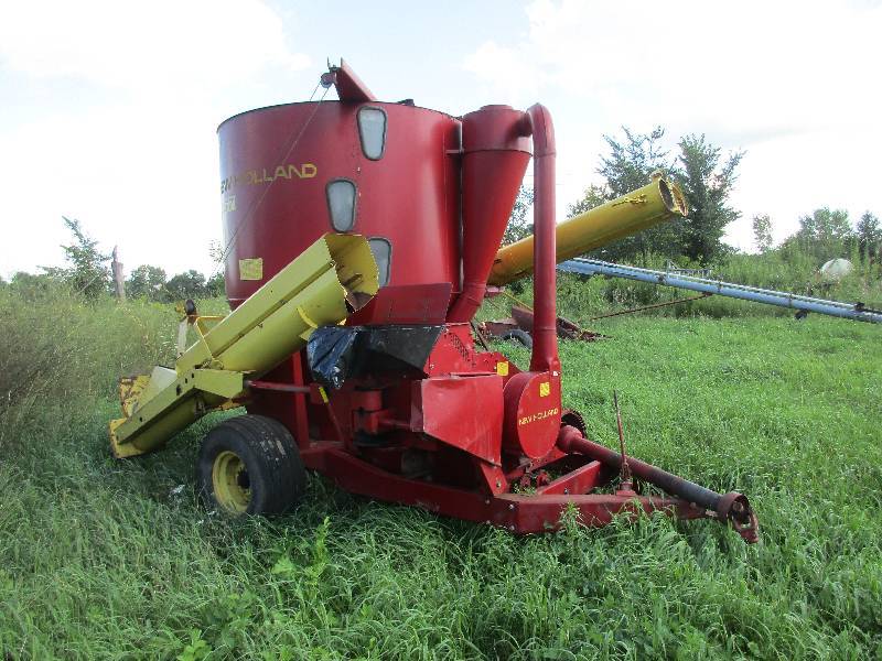 New Holland 357 GrinderMill