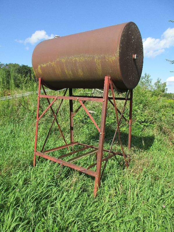 Fuel Tank on stand