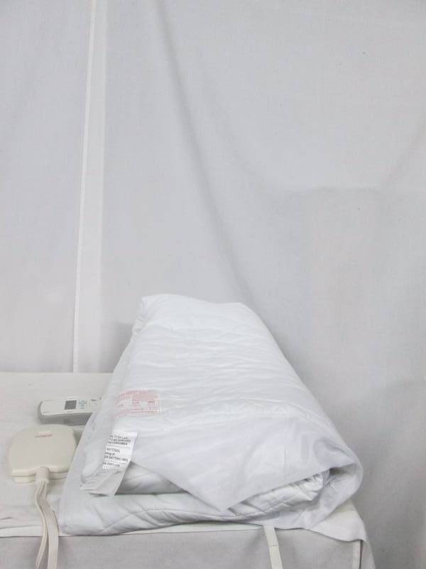 lot 36 image: Sunbeam Therapeutic Heated Mattress Pad - Full