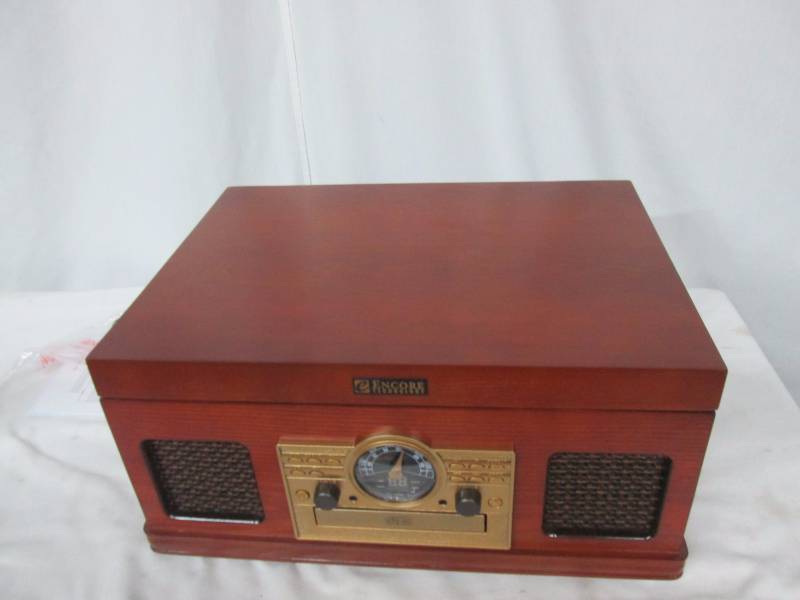 lot 34 image: Encore Technology Nostalgic Stereo