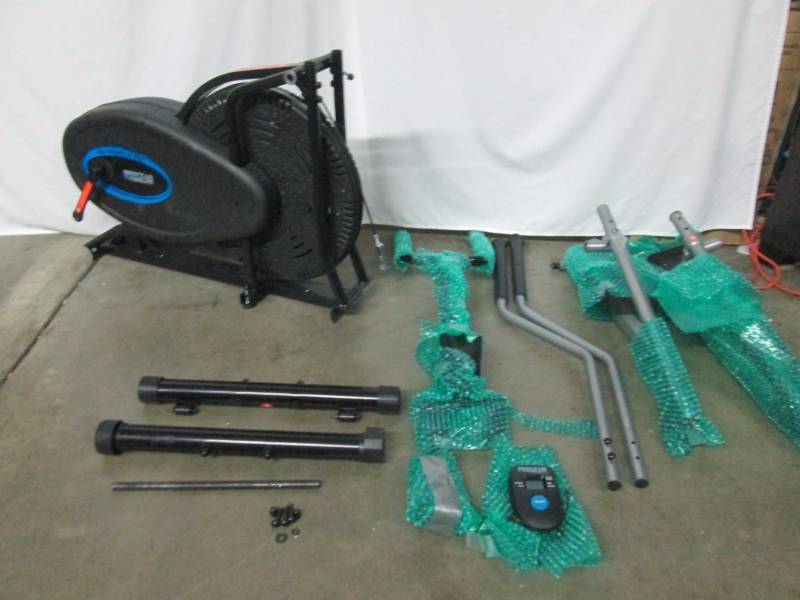 lot 30 image: ProGear 300LS Air Elliptical Trainer