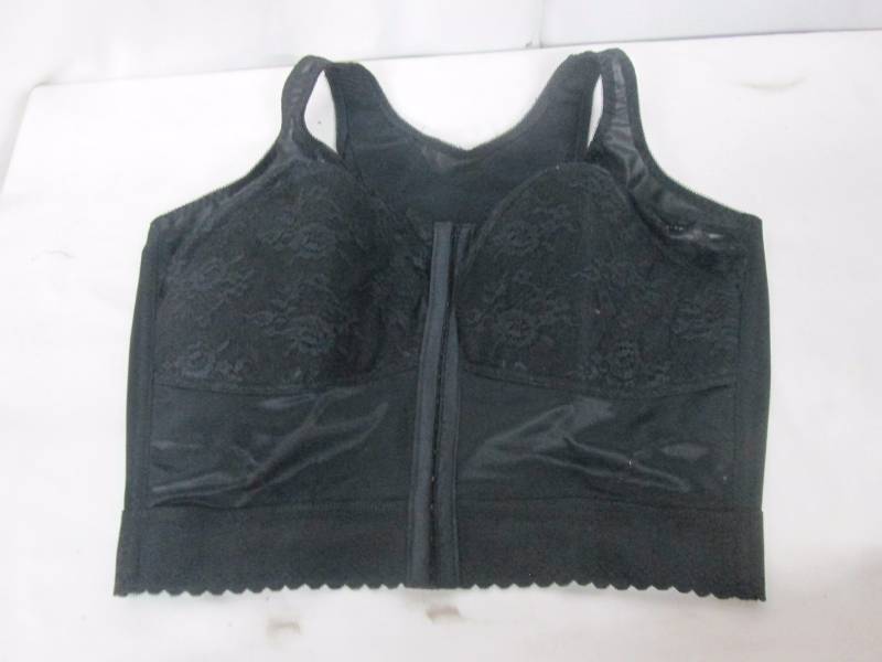 lot 70 image: Cortland Intimates Long Line Support Bra