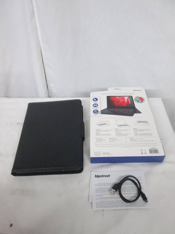 lot 32 image: Hipstreet 9-10 Tablet Case w Bluetooth Keyboard