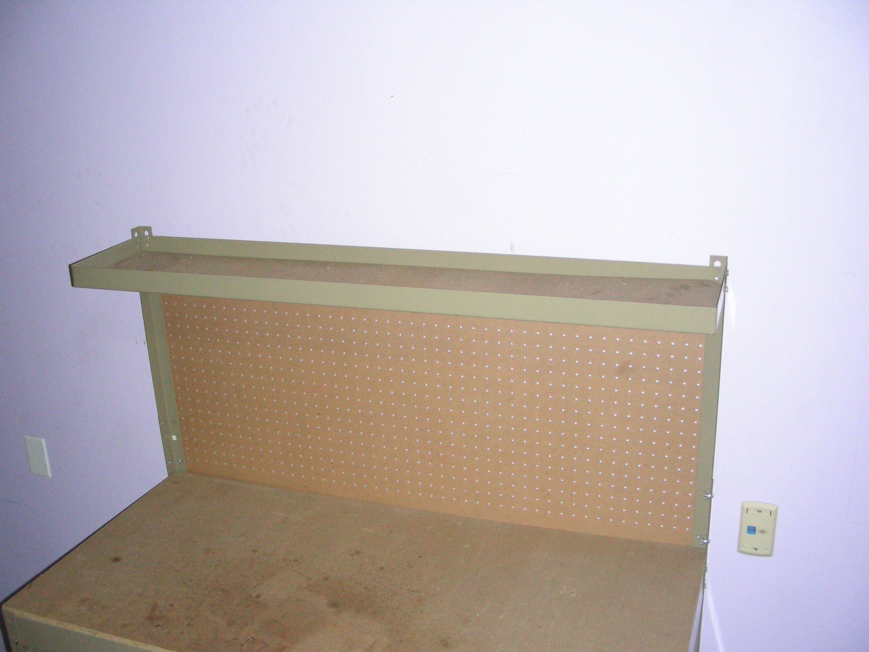 4 Metal Pegboard Work Bench with Drawer