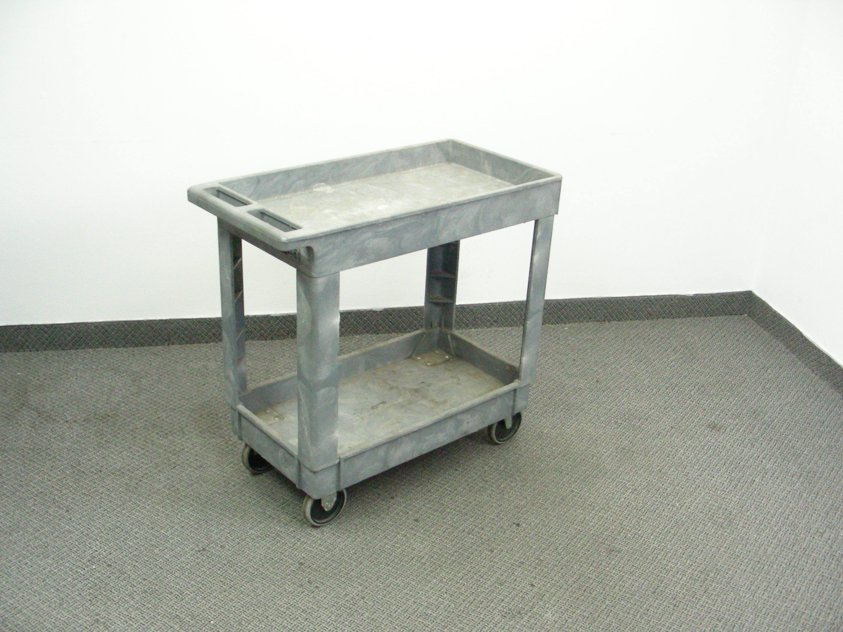 NICE Rubbermaid Grey Shop Cart