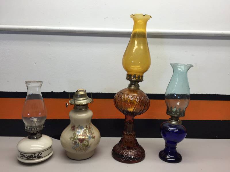 lot 7 image: 7 OIL LAMPS , MADE IN HONG KONG