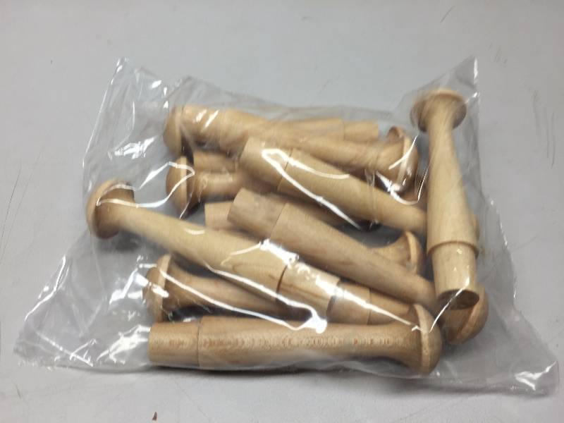 lot 15 image: 8 BAGS WOOD DOWELS (106)