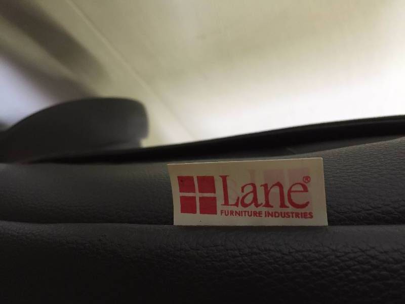 lot 33 image: LANE OFFICE CHAIR