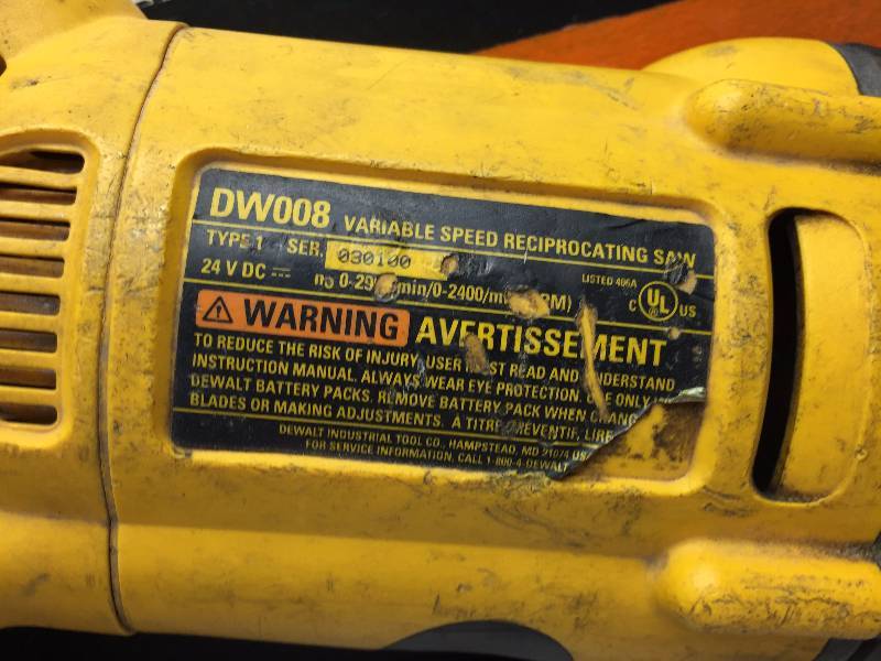 lot 34 image: DEWALT VARIABLE SPEED RECIPROCATING SAW, 24 VOLT ACDC CONVERTER