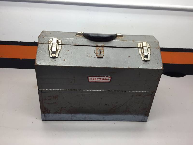 lot 63 image: 3 CIRCULAR SAWS- SKILSAW 7 14 SHOPMATE 6 14, KMART 7, FUNNEL, CRAFTSMAN TOOL BOX