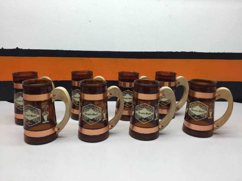 lot 74 image: 8 GRAINBELT MUGS, 1 WILDLIFE MUG, VINTAGE GRAINBELT LIGHTER CAN, 2 DIAMOND BRAND WET STONES