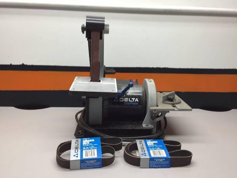 DELTA SHOPMASTER 1" BELT/5" DISC SANDER, 1/4 HP, 5320 GRIT BELTS