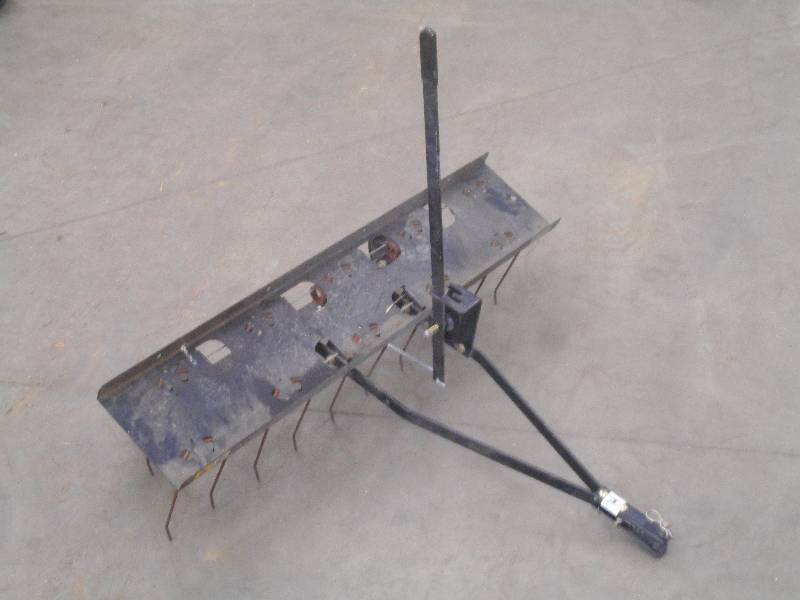 lot 14 image: Brinly Pin-Hitch 36 Lawn De-Thatch...