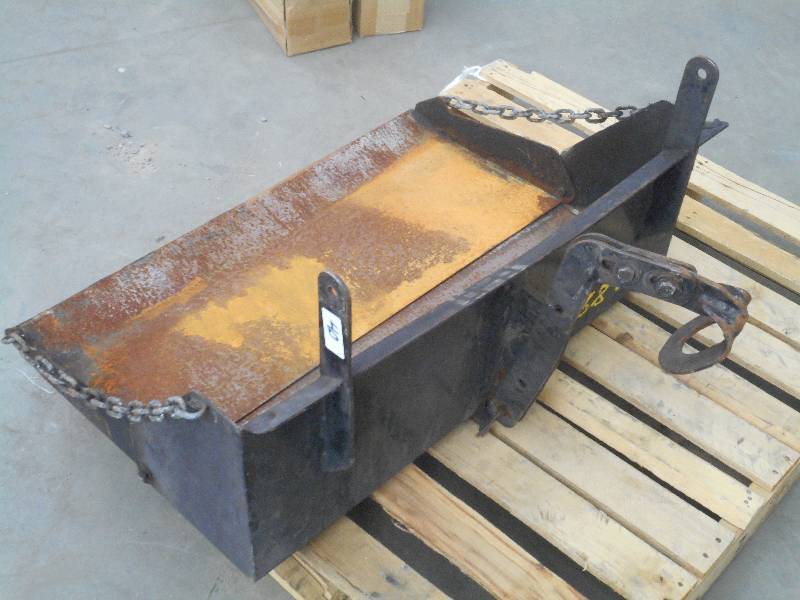 lot 40 image: Unique 38 Drag Bucket, For Asphalt...