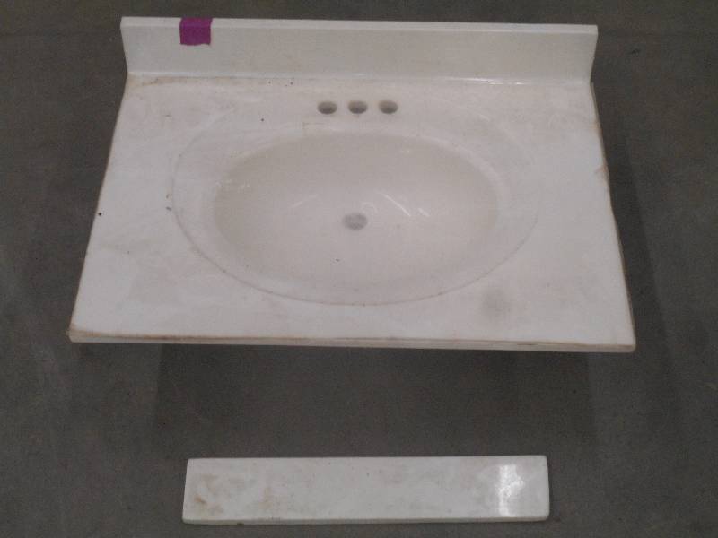 lot 80 image: Unused 22x31 Vanity Top ...