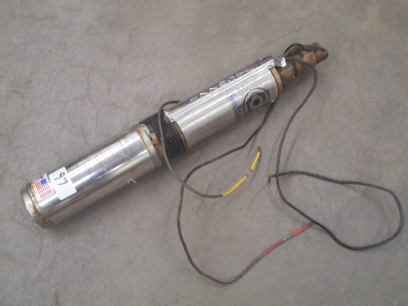 lot 97 image: SandHandler 115Volt Submersible 4 ...
