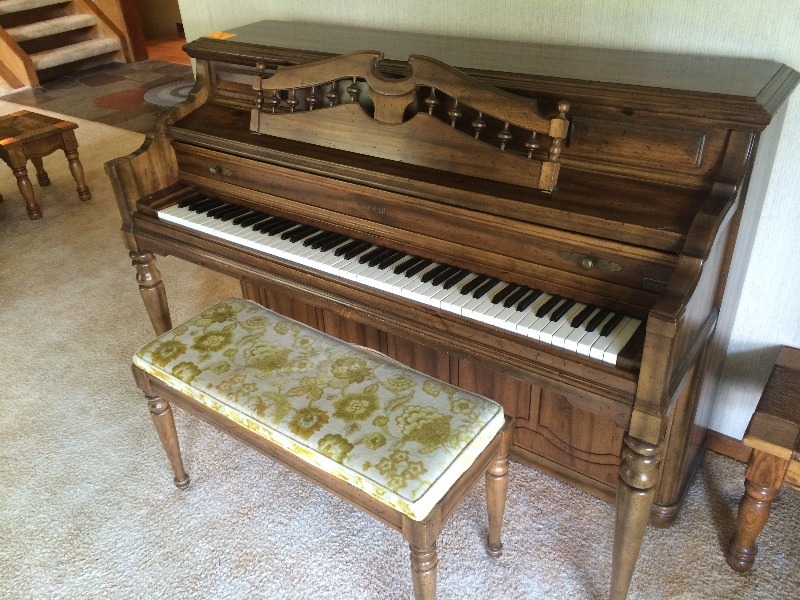 Kimball Piano & Bench still appears in nice shape   View all pictures for more visual details   BRING YOUR OWN HELP TO REMOVE