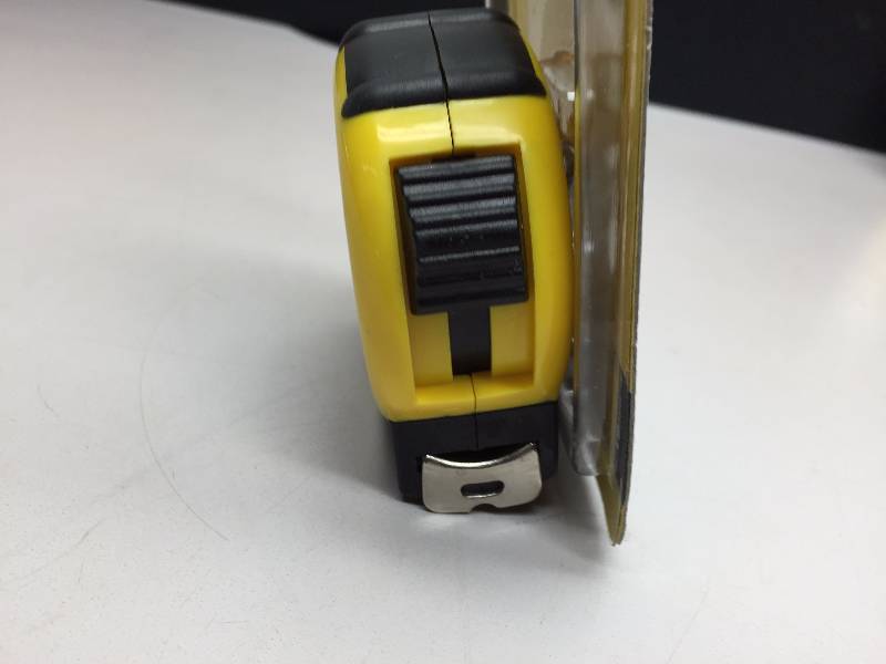 STANLEY 16 TAPE MEASURE (3)