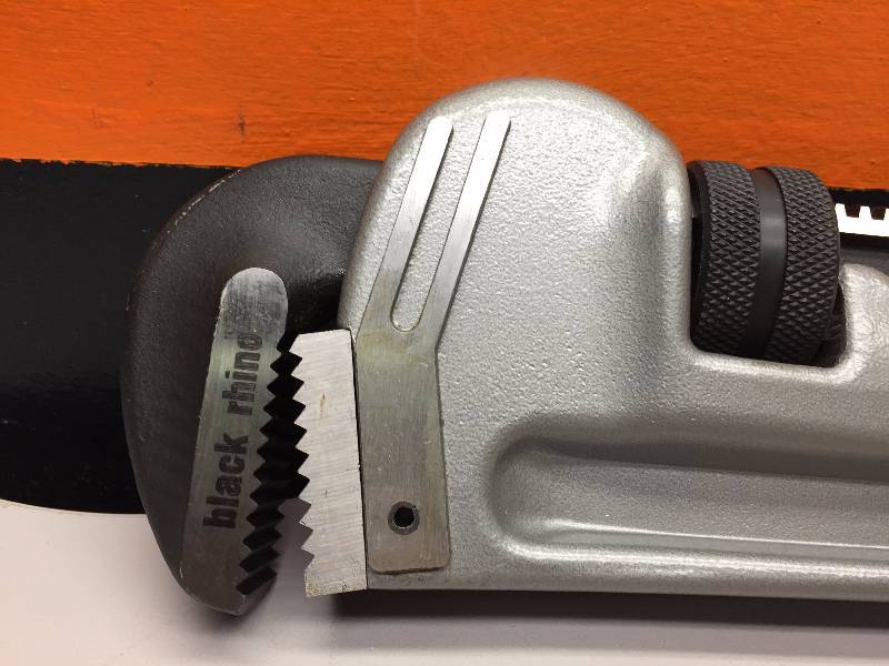 BLACK RHINO 36 ALUMINUM PIPE WRENCH INDUSTRIAL STRENGTH