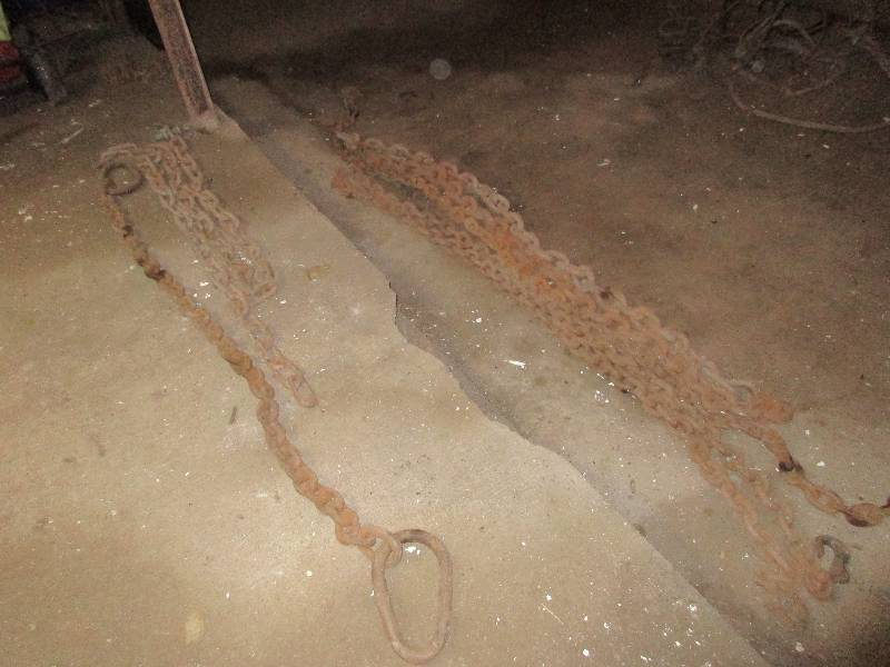 3 Large log chains