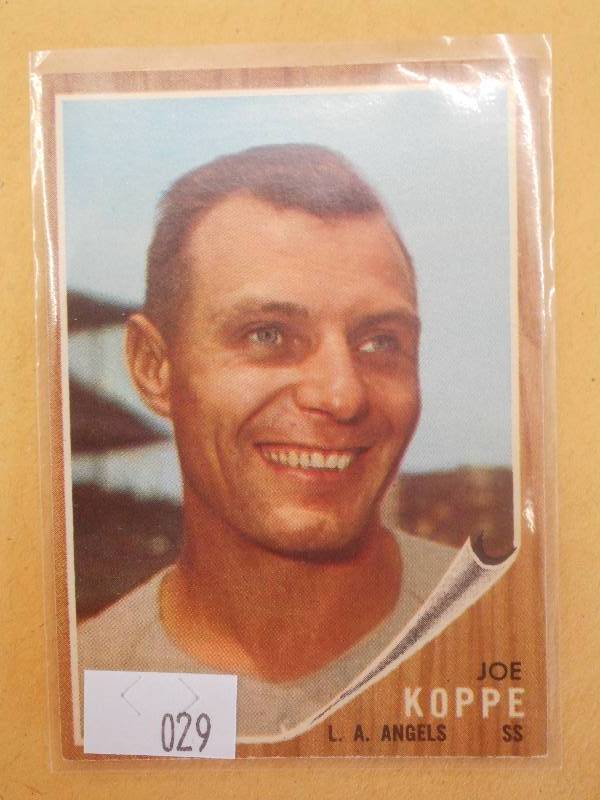 1962 Topps Baseball Card, #39, Joe ...