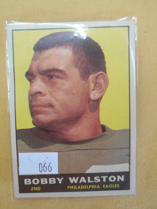 1961 Topps Football Card, Bobby Wal...