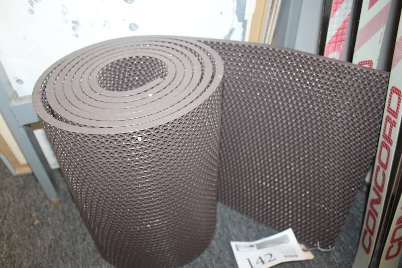 lot 142 image: Roll of Floor Mat
