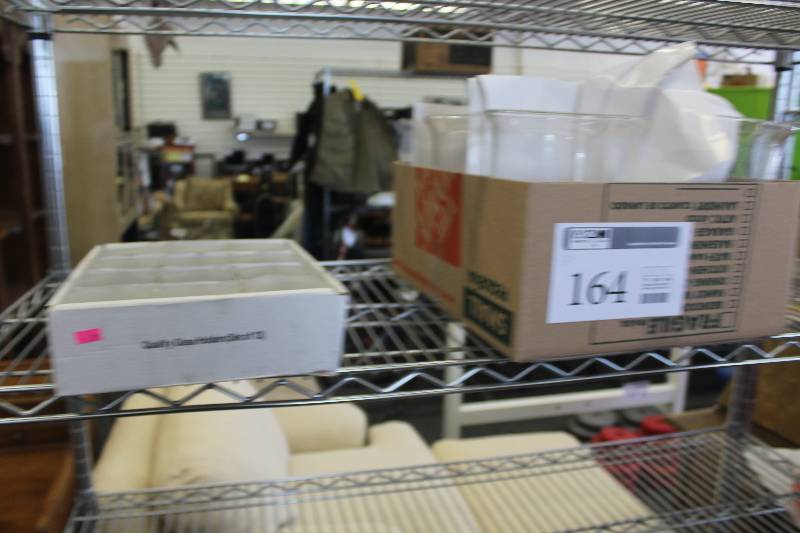 lot 164 image: Lot of (2) Boxes of Glassware